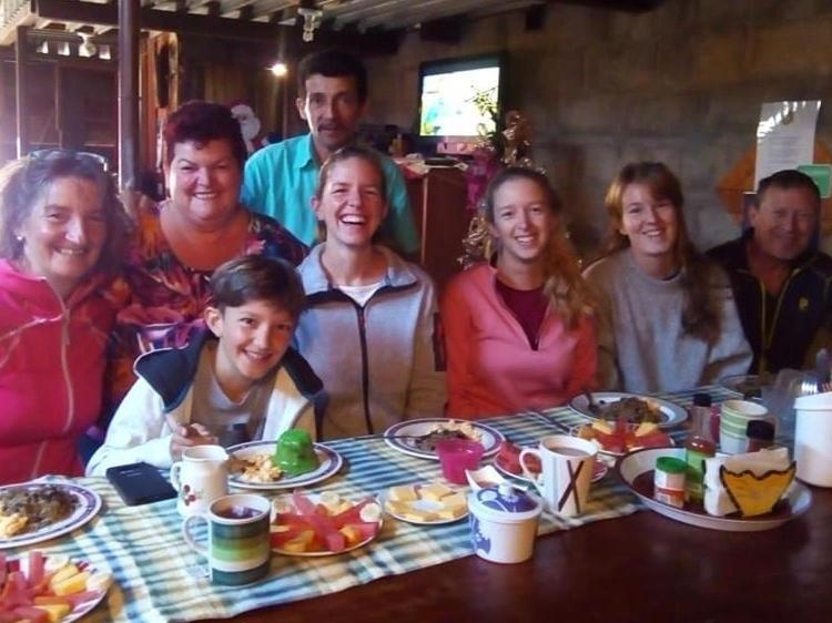 Pension Y Cabinas Colibri B&B Costa Rica Monteverde ภายนอก รูปภาพ
