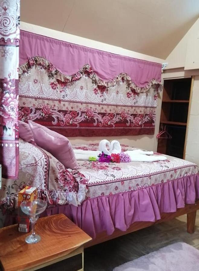 Pension Y Cabinas Colibri B&B Costa Rica Monteverde ภายนอก รูปภาพ