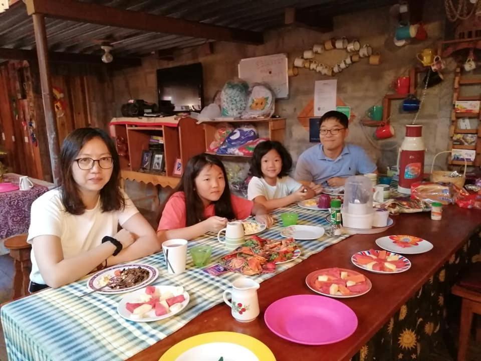 Pension Y Cabinas Colibri B&B Costa Rica Monteverde ภายนอก รูปภาพ